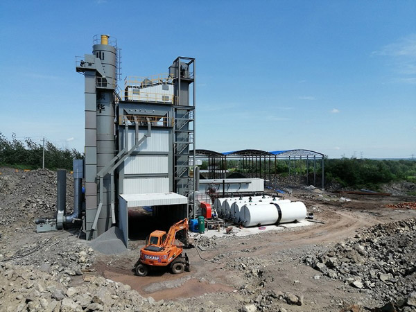 瀝青混凝土攪拌站的安裝需要注意哪些事項(xiàng)？